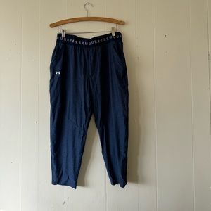 Under Armour Loose Fit Cropped Active Joggers Large L